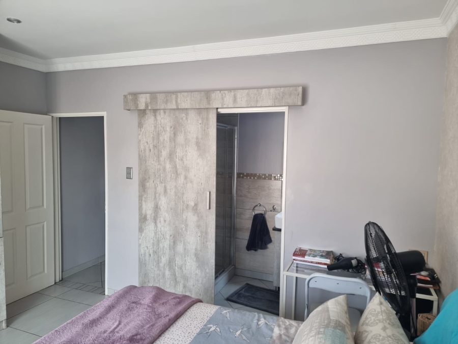 4 Bedroom Property for Sale in Rustenburg Central North West